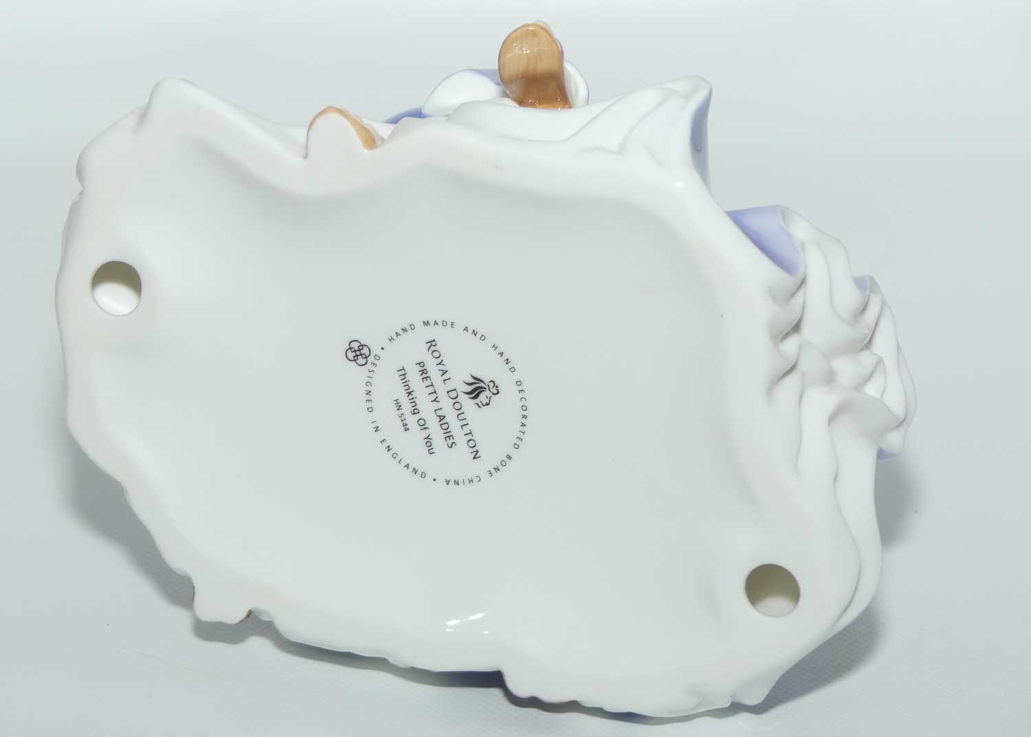 HN5144 Royal Doulton figure Thinking of You | box + Cert