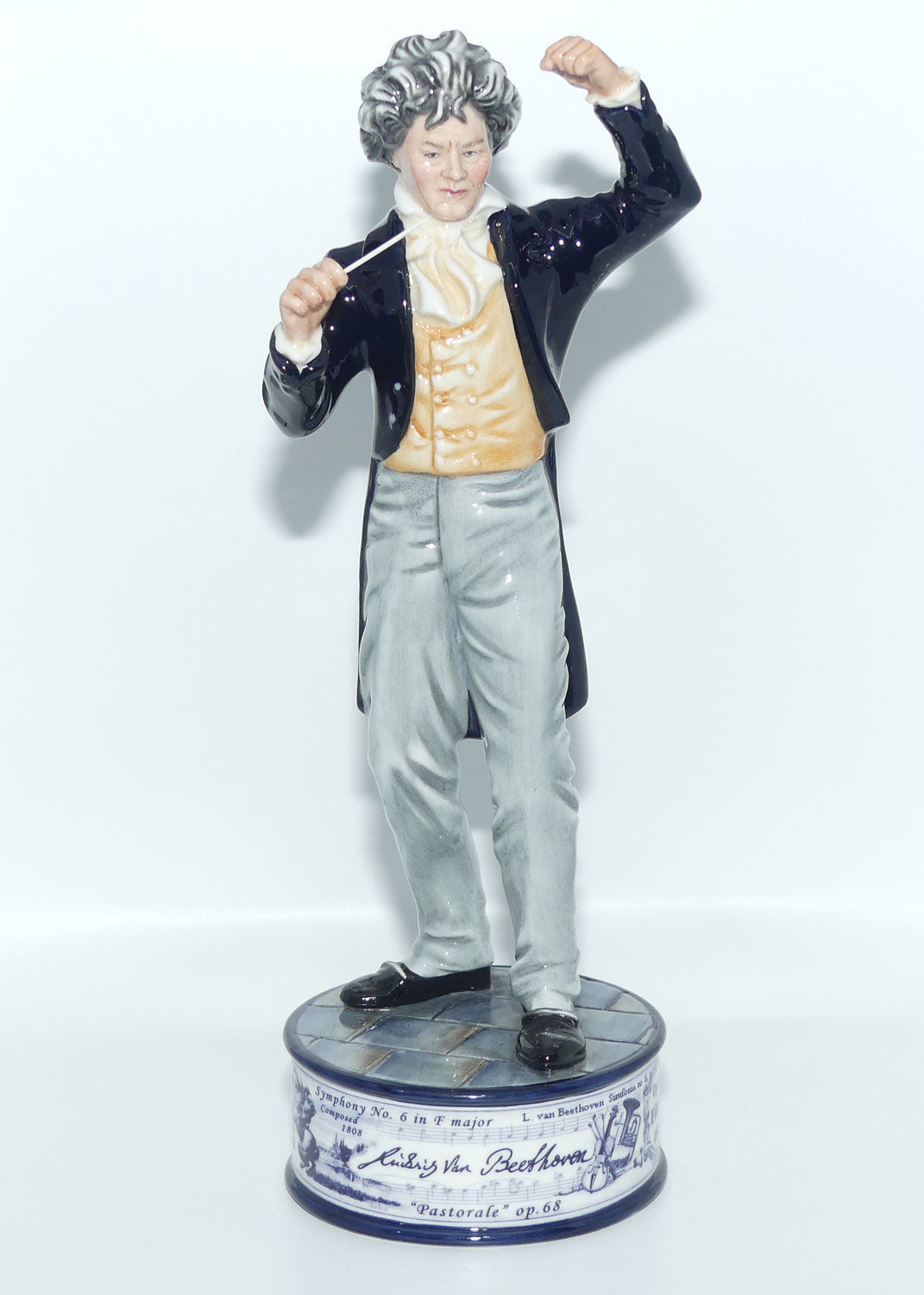 HN5195 Royal Doulton figure Ludwig Von Beethoven | Pioneer series | Prestige