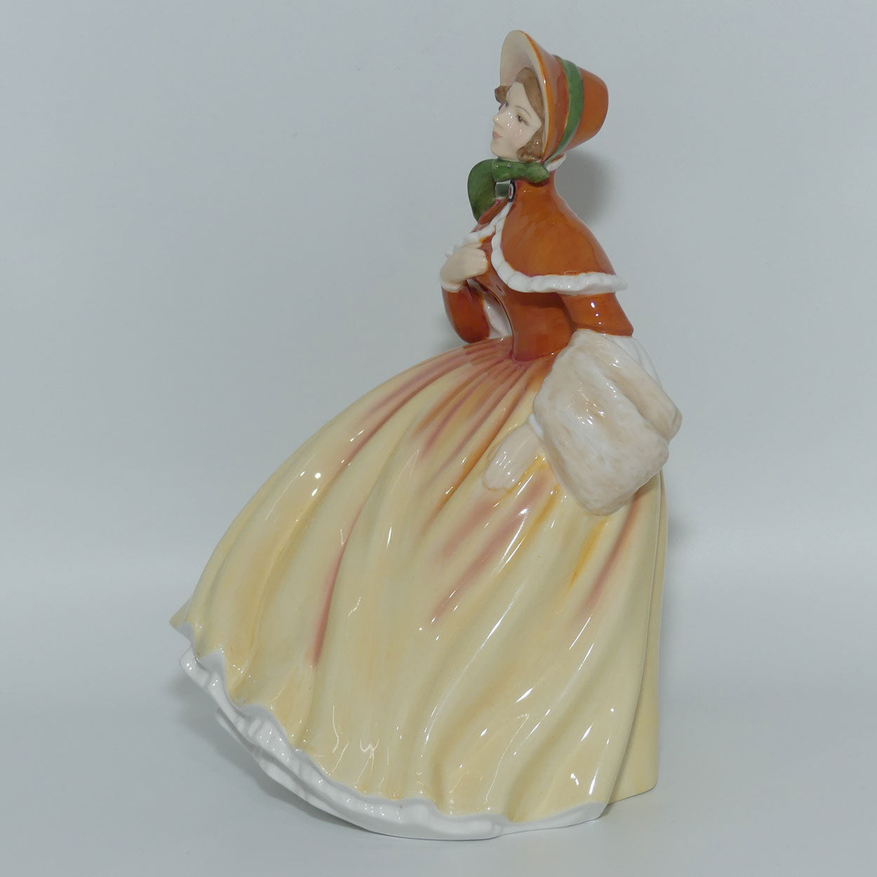 hn5323-royal-doulton-figure-autumn-four-seasons