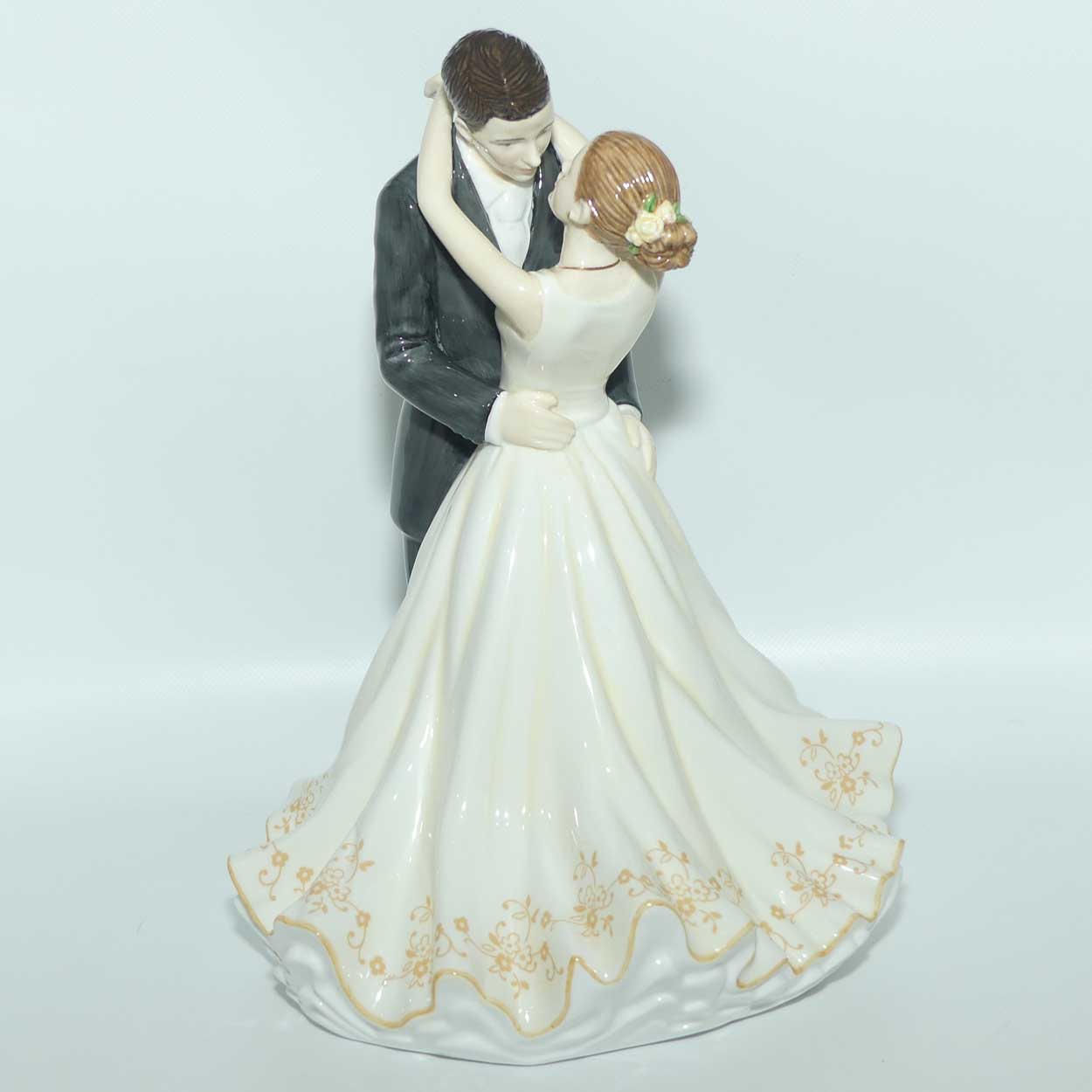 HN5647 Royal Doulton figure Forever | Occasions | box + Cert