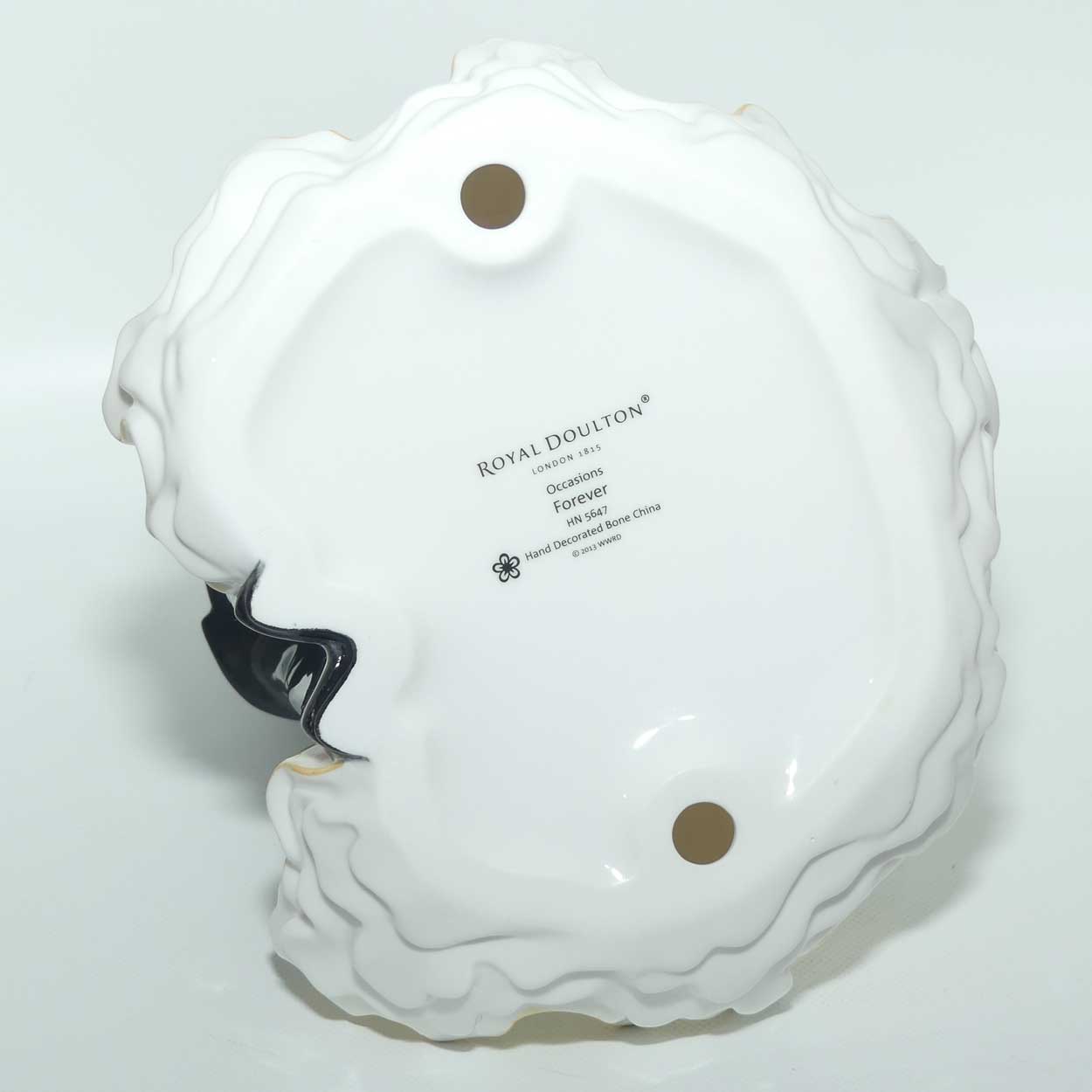 HN5647 Royal Doulton figure Forever | Occasions | box + Cert