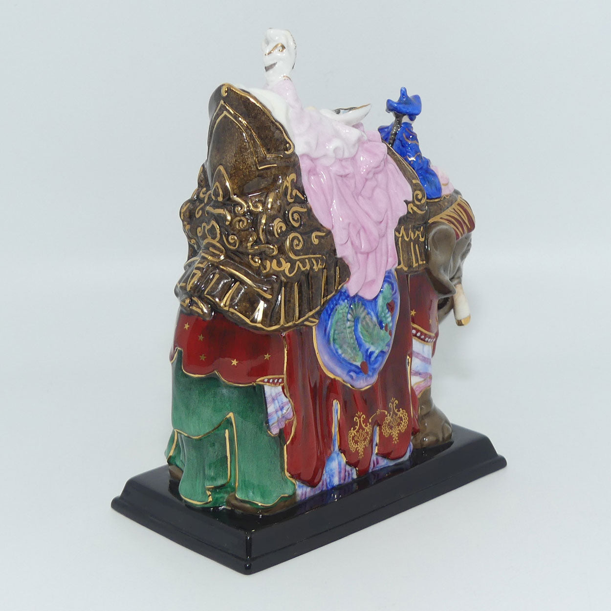 HN5651 Royal Doulton figurine Princess Badoura | HN Icons