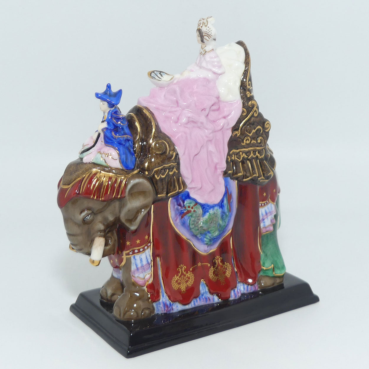 HN5651 Royal Doulton figurine Princess Badoura | HN Icons