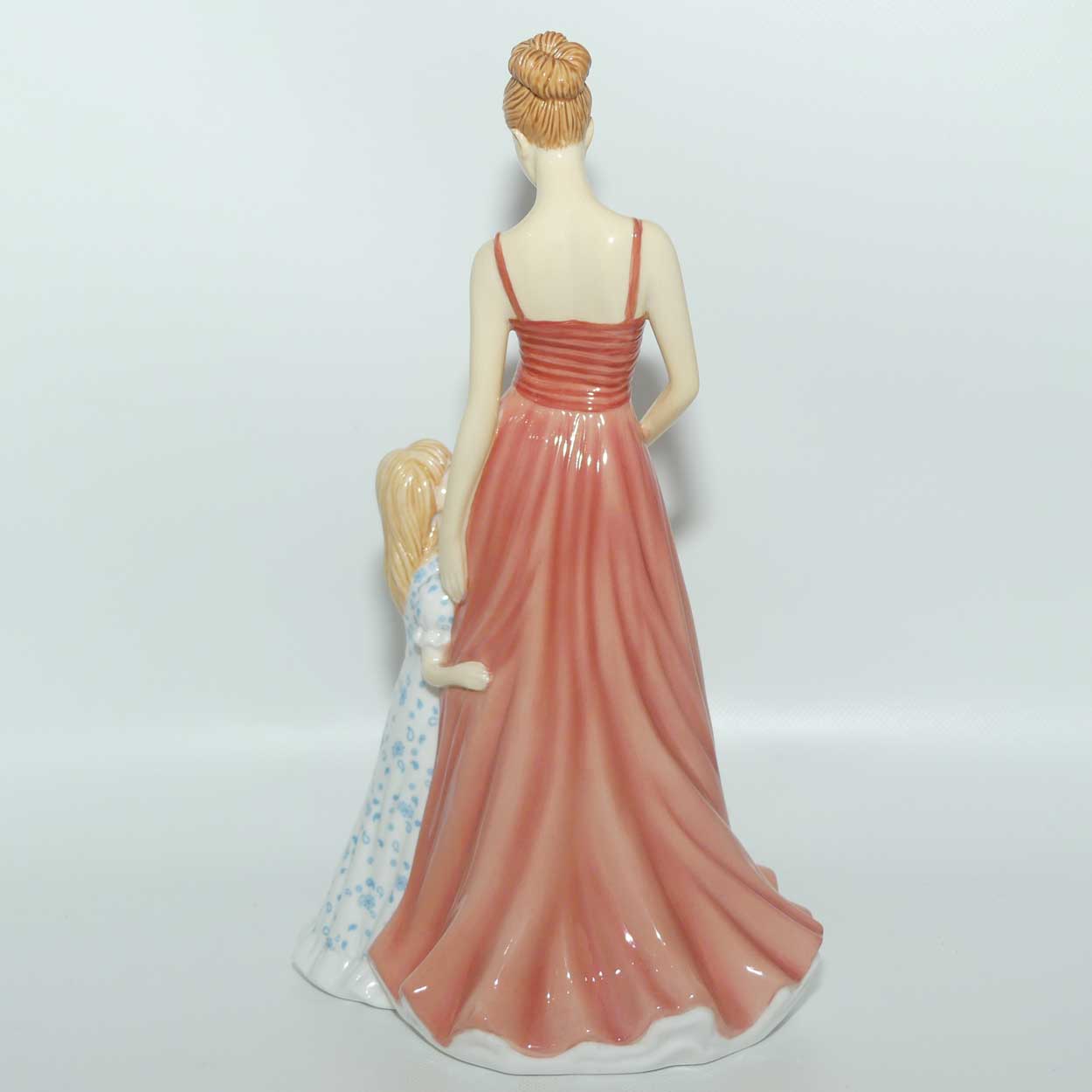 HN5728 Royal Doulton figure Time Together | Mothers Figure of the Year 2015 | box + Cert
