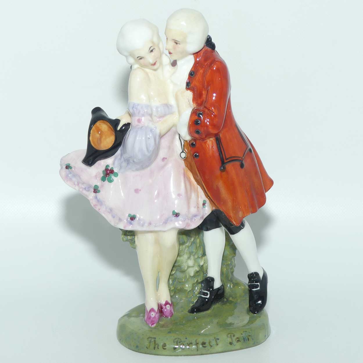 HN581 Royal Doulton figure The Perfect Pair