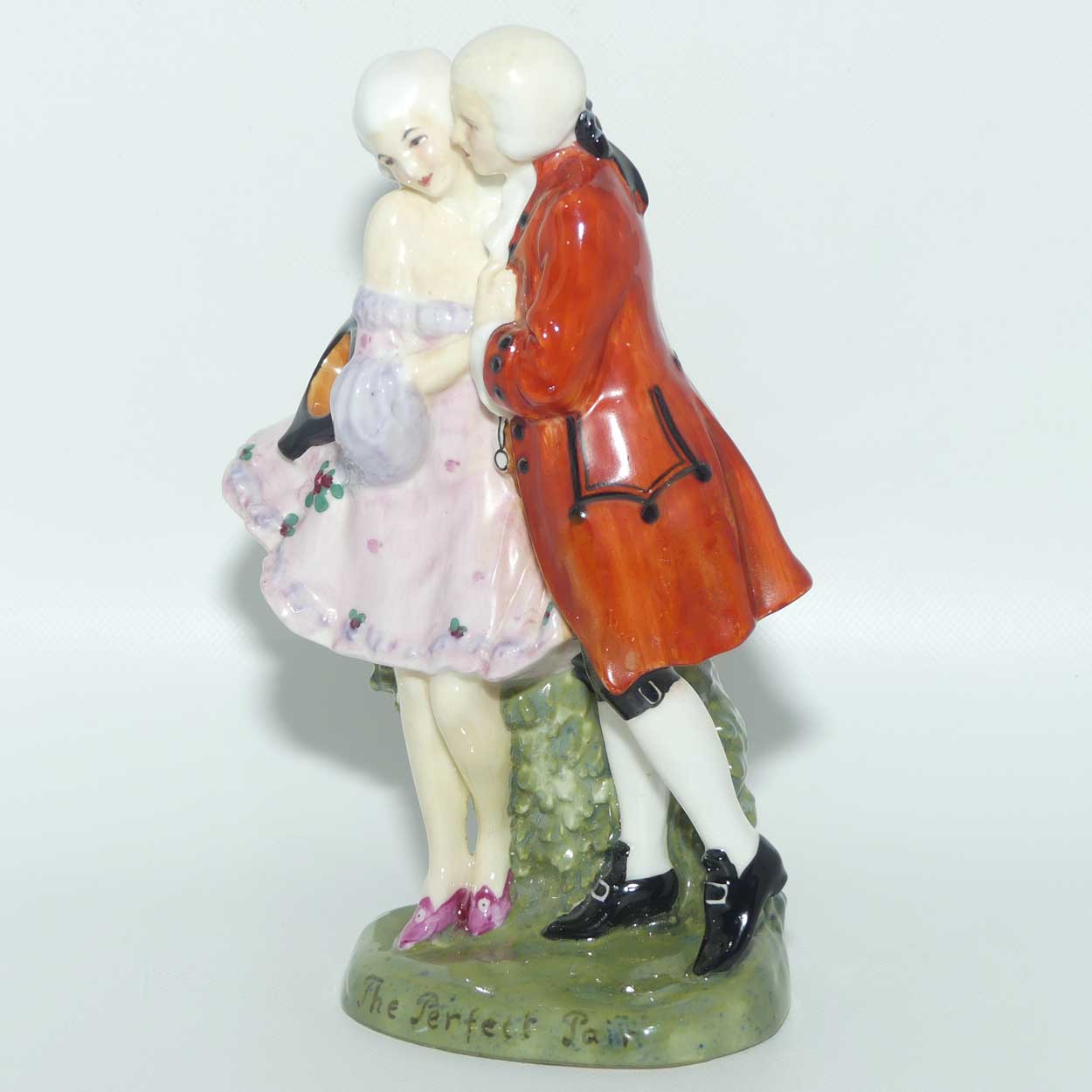 HN581 Royal Doulton figure The Perfect Pair
