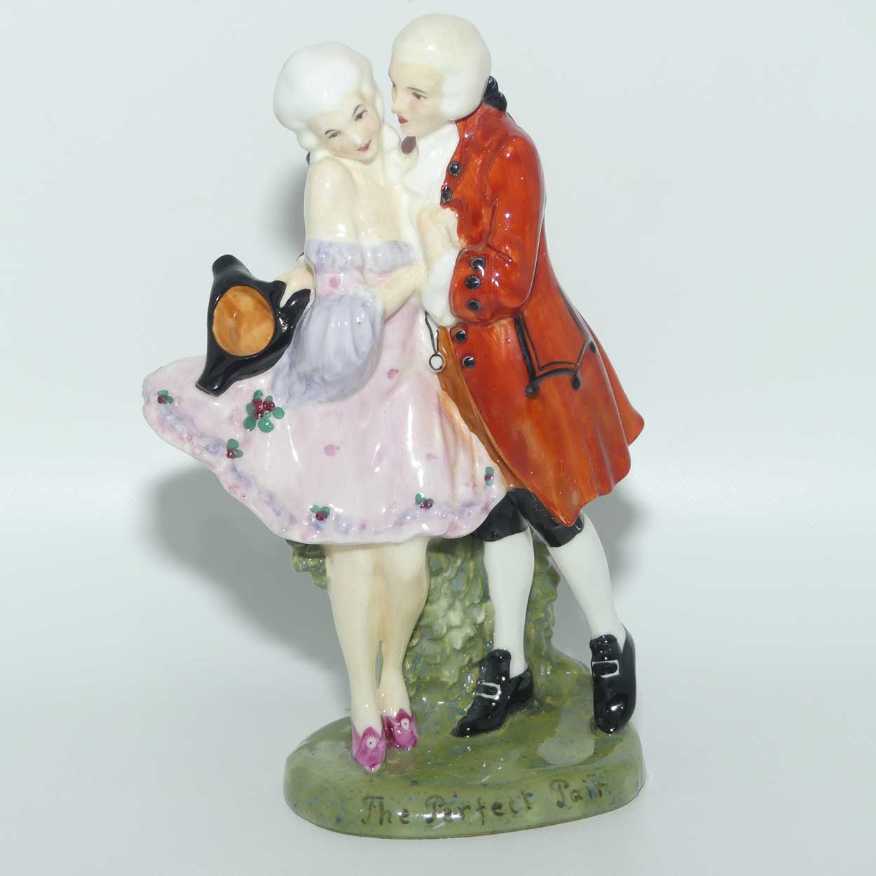 HN581 Royal Doulton figure The Perfect Pair
