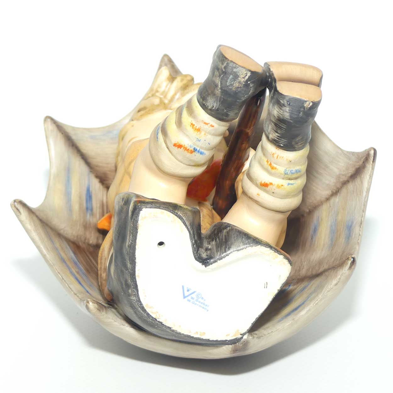 HUM0152/0A-0152/0B MI Hummel figure pair Umbrella Boy & Umbrella Girl | TMK4