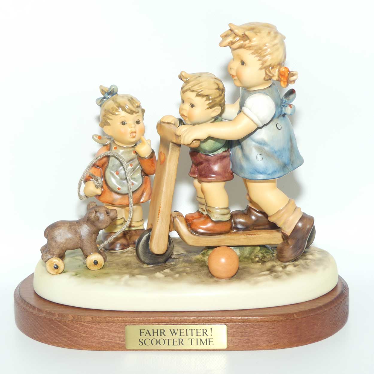 HUM2070 MI Hummel figure Scooter Time | TMK8 | boxed