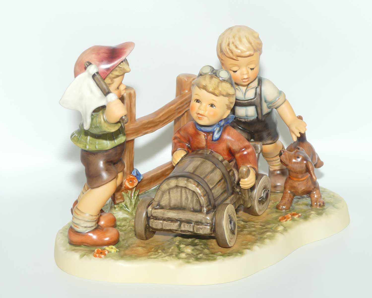 HUM2121 MI Hummel figure Soap Box Derby | Moments in Time | TMK8 | boxed