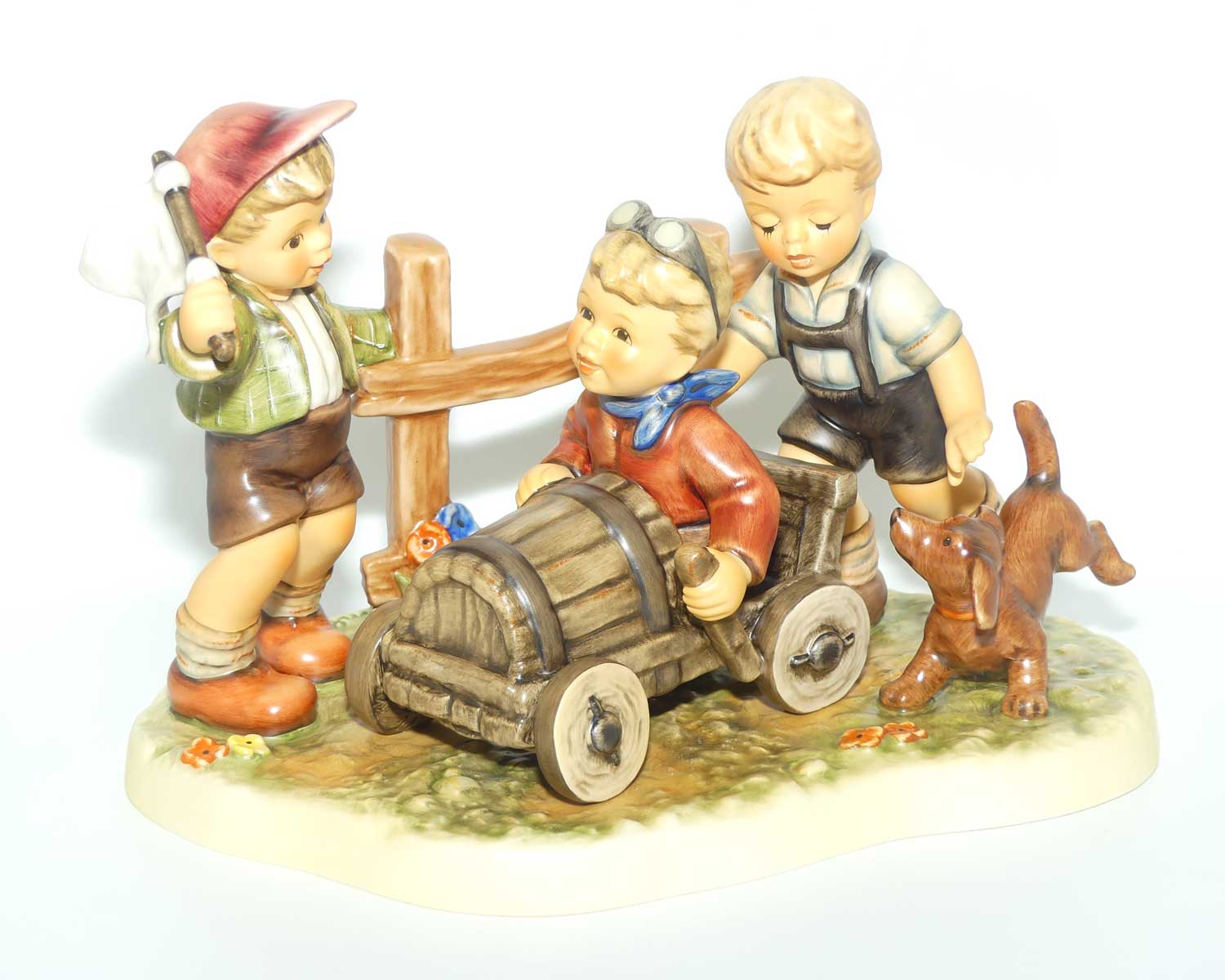 HUM2121 MI Hummel figure Soap Box Derby | Moments in Time | TMK8 | boxed