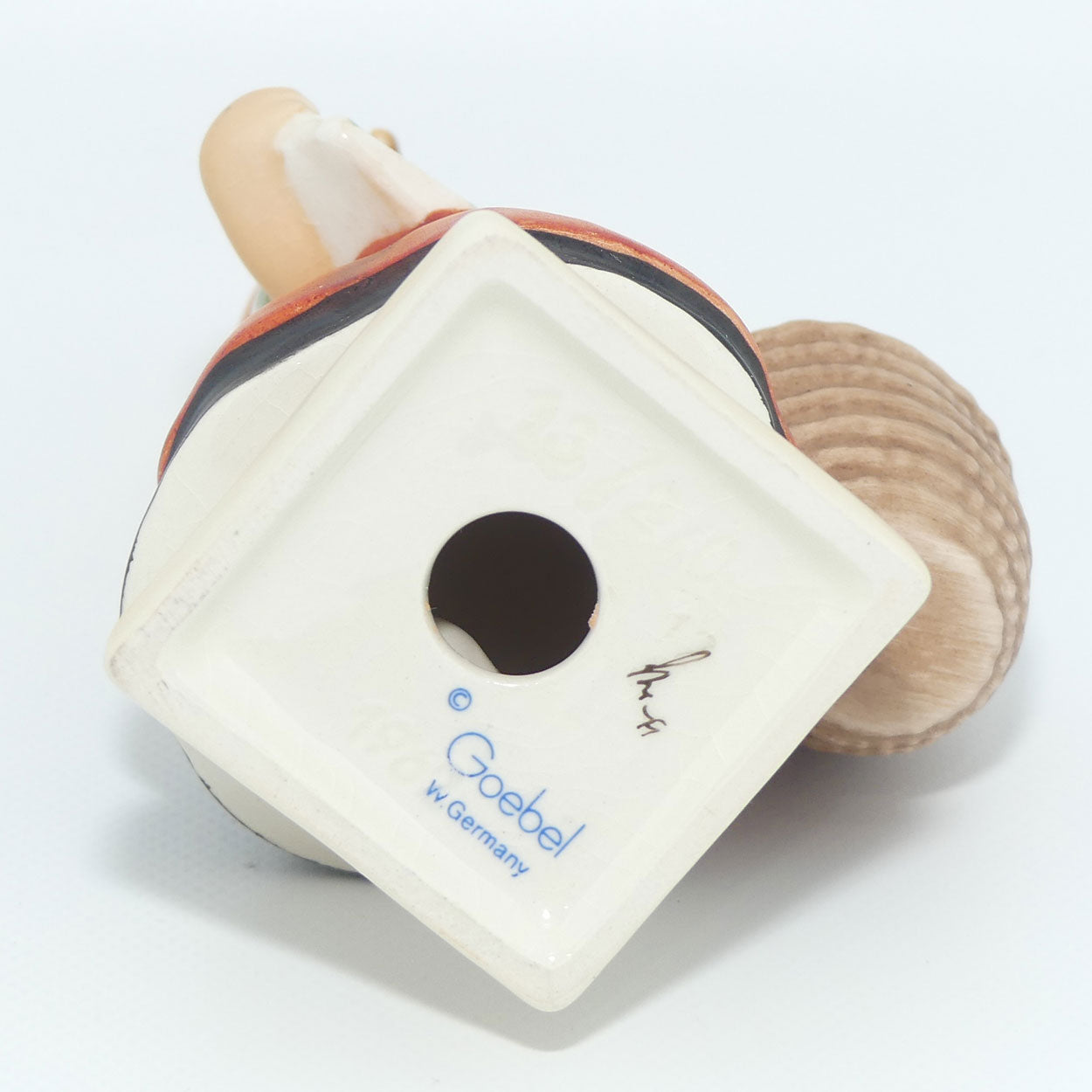 HUM0013/2/0 MI Hummel figure Meditation | TMK6