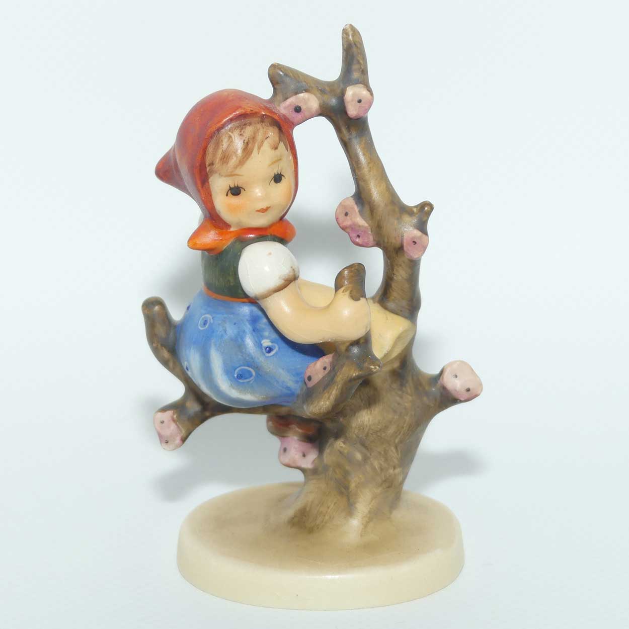 HUM0141/3/0 MI Hummel figure Apple Tree Girl | TMK3