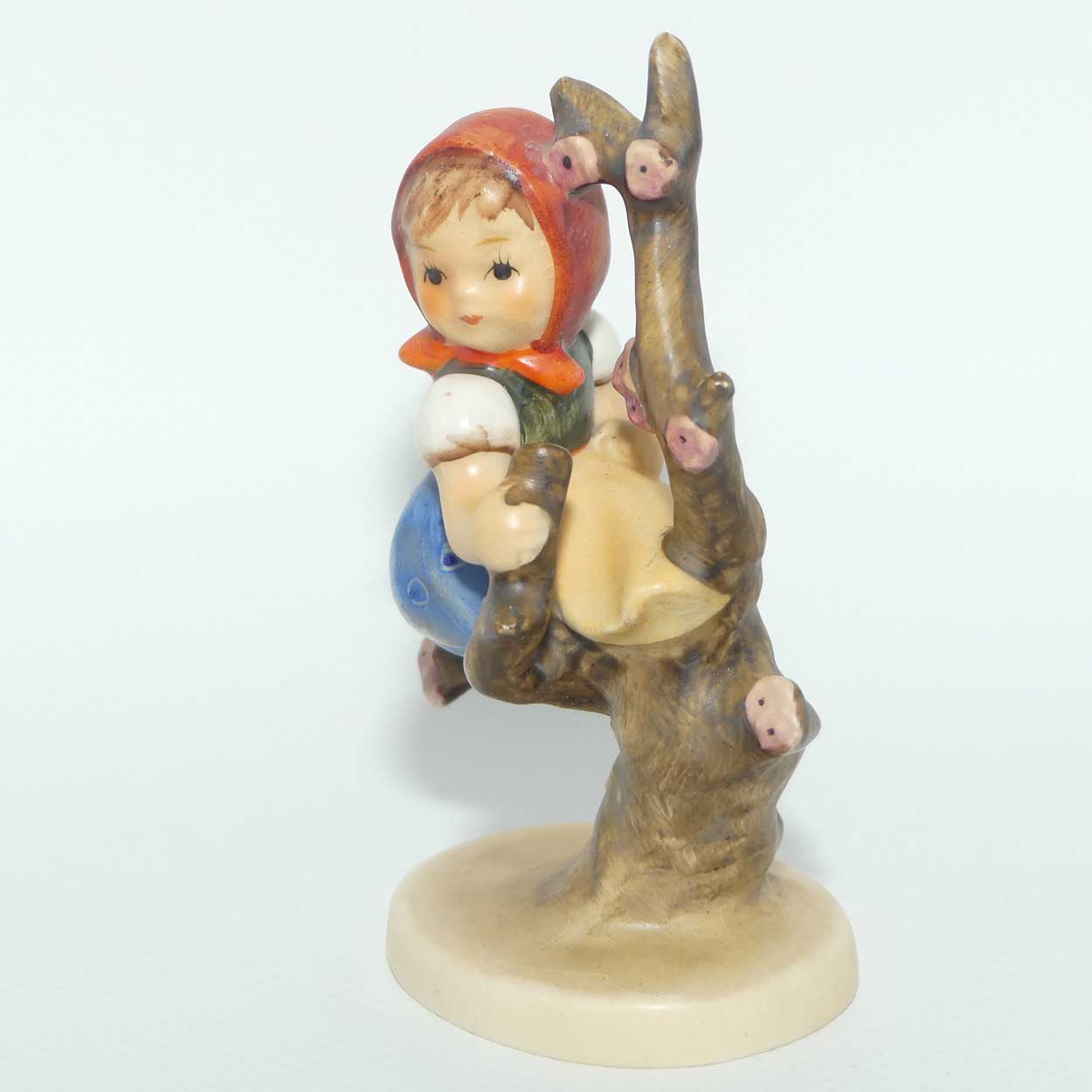 HUM0141/3/0 MI Hummel figure Apple Tree Girl | TMK3