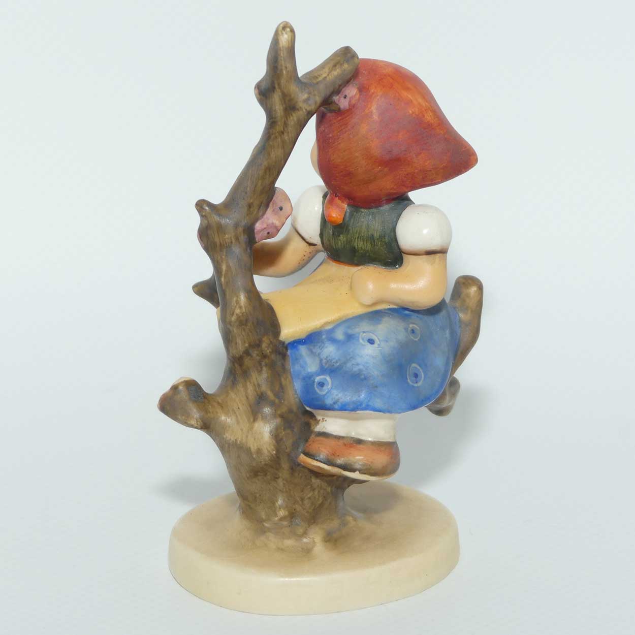 HUM0141/3/0 MI Hummel figure Apple Tree Girl | TMK3