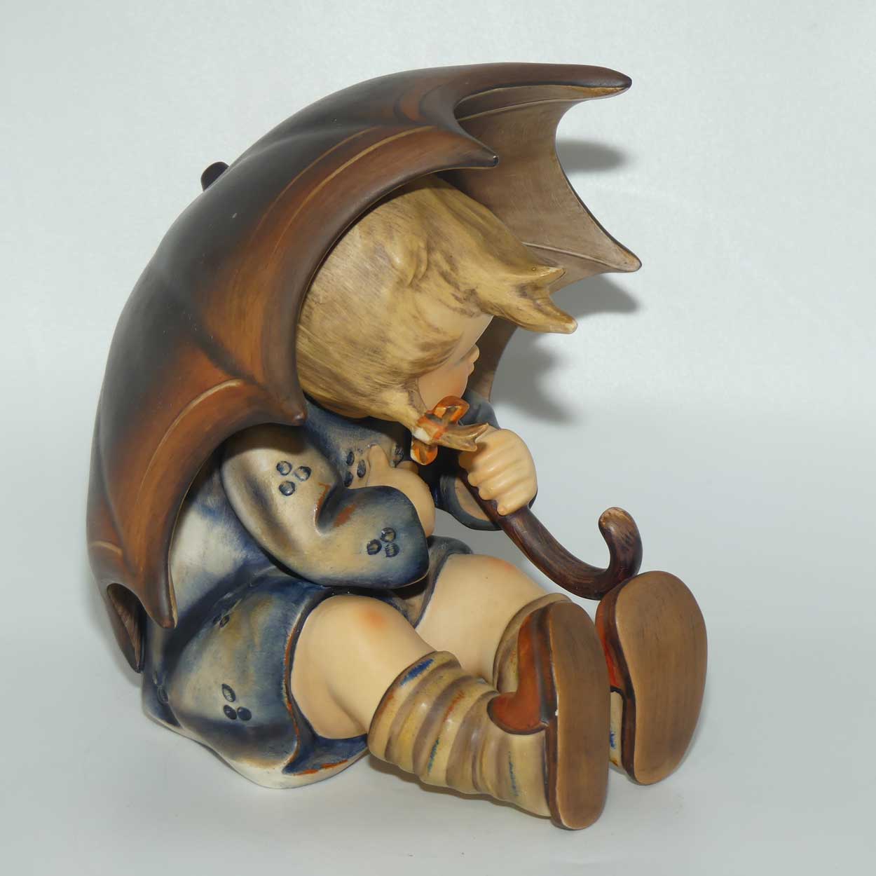 HUM0152/B MI Hummel figure Umbrella Girl | Large size