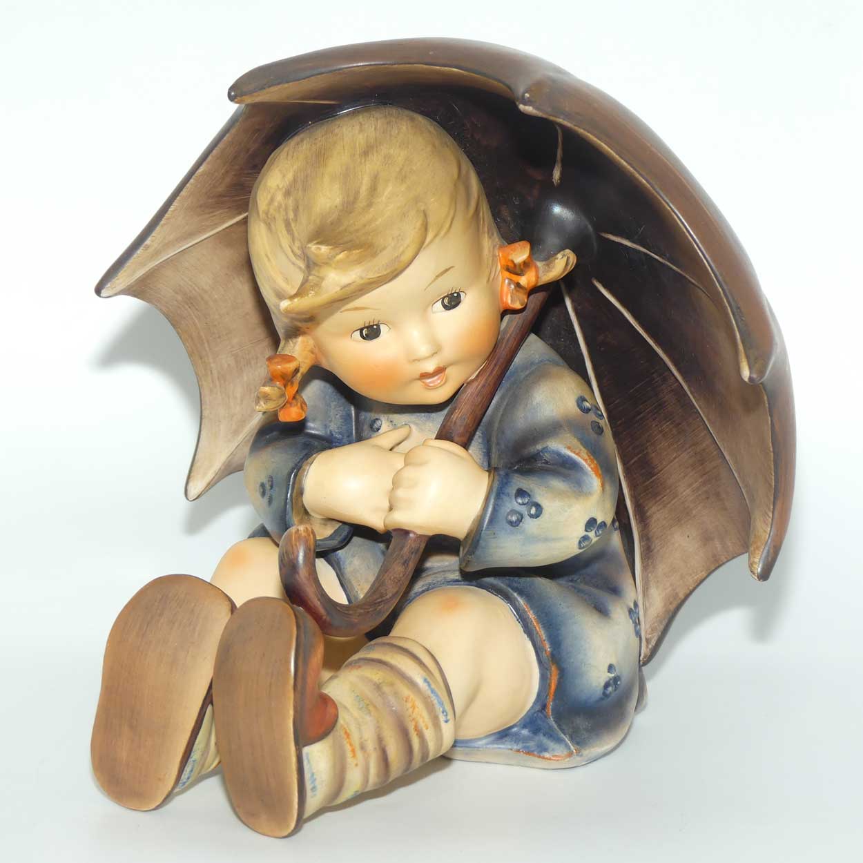 HUM0152/B MI Hummel figure Umbrella Girl | Large size