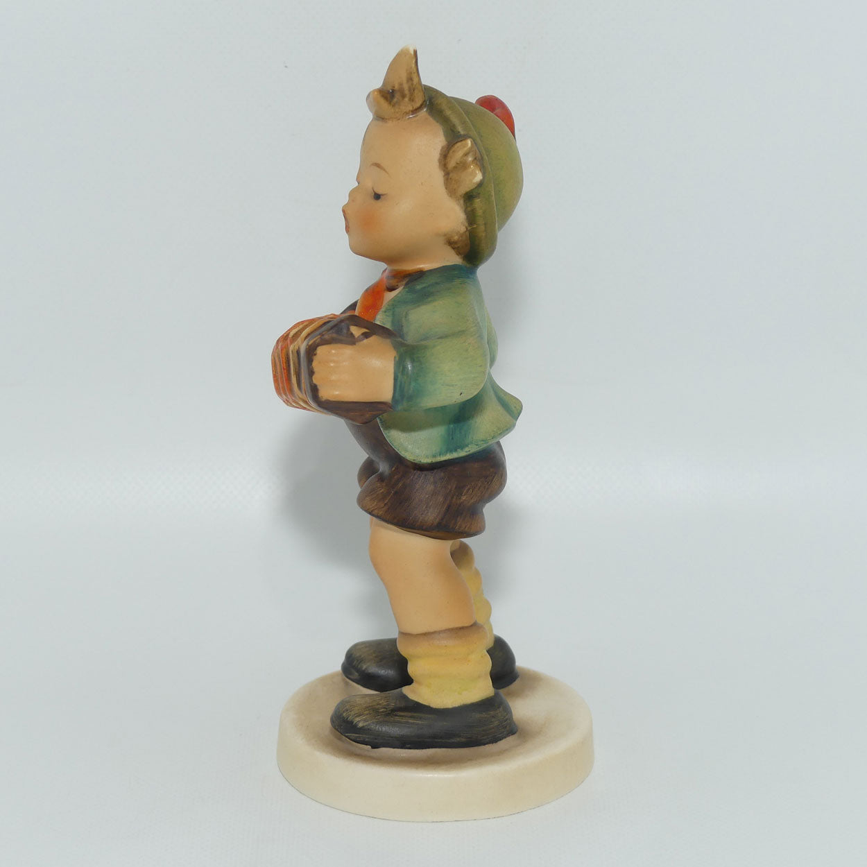 HUM0185 MI Hummel figure Accordion Boy | TMK3