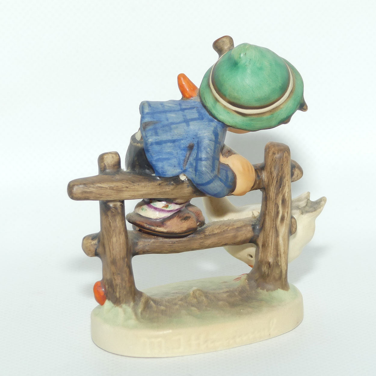 HUM0195/2/0 MI Hummel figure Barnyard Hero | TMK5