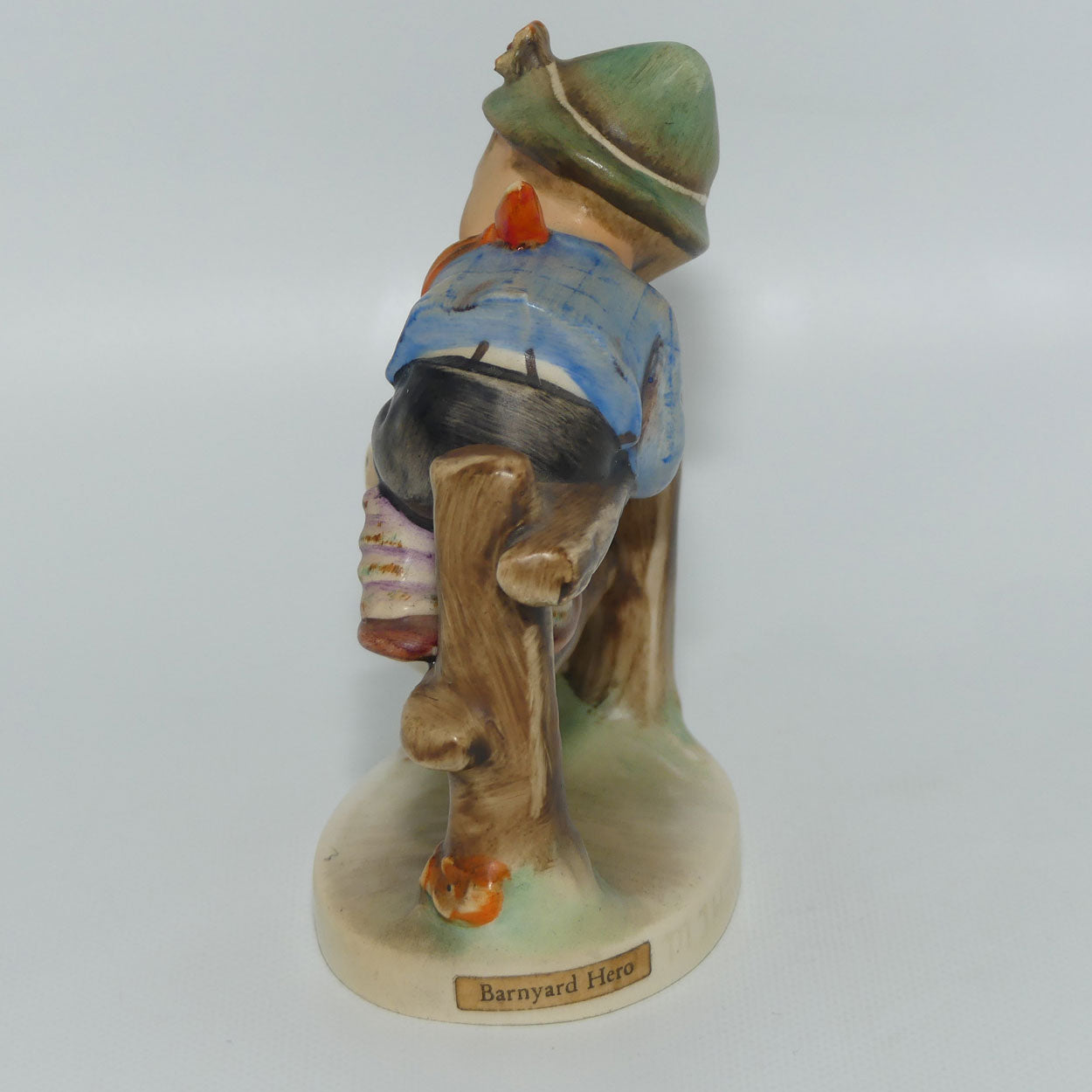 HUM0195/2/0 MI Hummel figure Barnyard Hero | TMK3