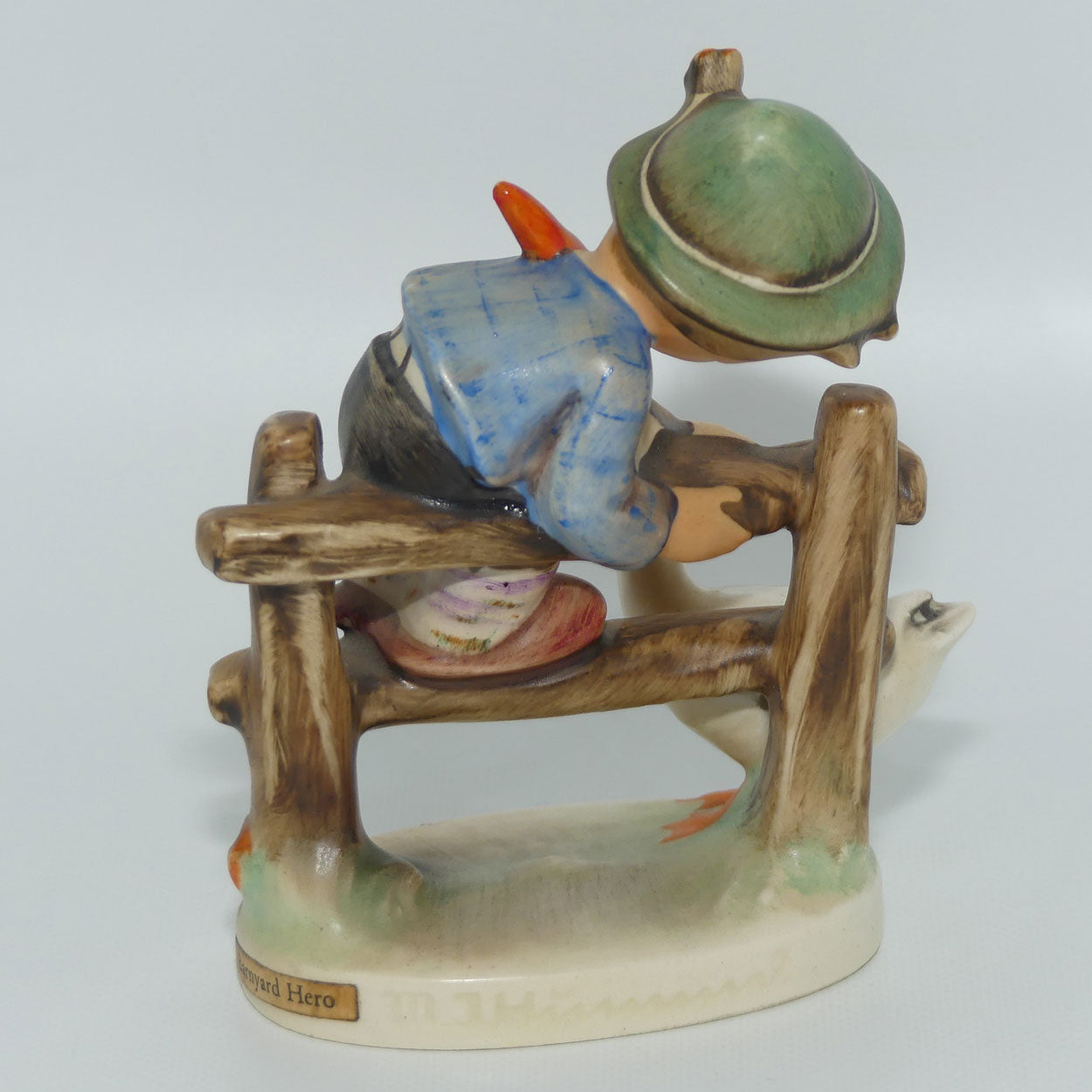 HUM0195/2/0 MI Hummel figure Barnyard Hero | TMK3