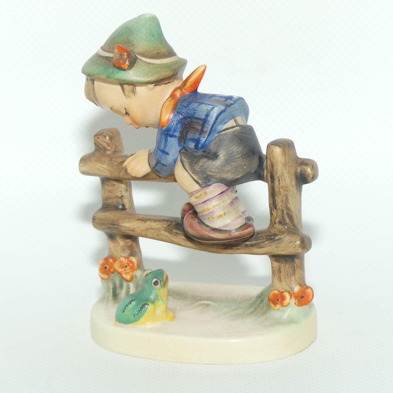 HUM0201/2/0 MI Hummel figure Retreat to Safety | TMK4