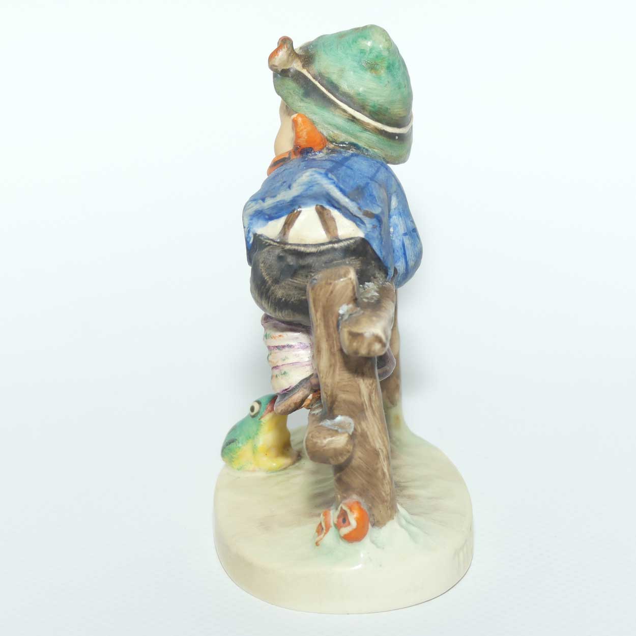 HUM201/2/0 MI Hummel figure Retreat to Safety | TMK5