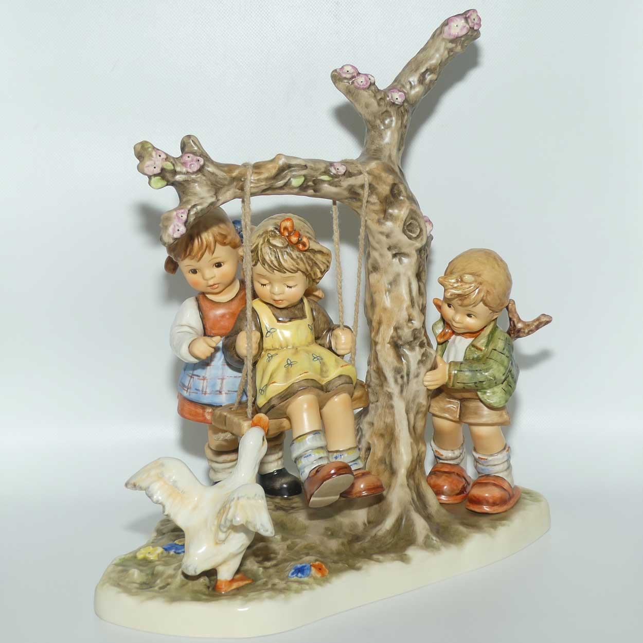 HUM2097 MI Hummel figure Can I Play | Moments in Time Collection | Ltd Ed | boxed