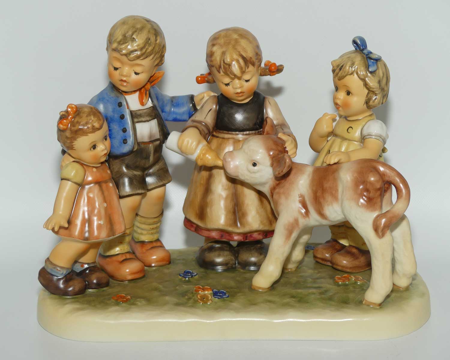 HUM2165 MI Hummel figure Farm Days | TMK8 | Limited Edition of 5000 | boxed