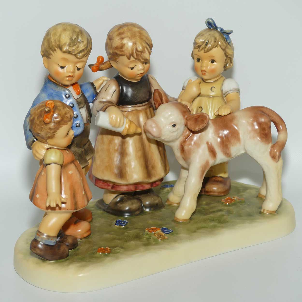 HUM2165 MI Hummel figure Farm Days | TMK8 | Limited Edition of 5000 | boxed