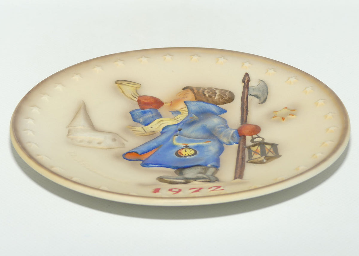 HUM0265 MI Hummel Annual Plate 1972 | Hear Ye, Hear Ye | Boxed