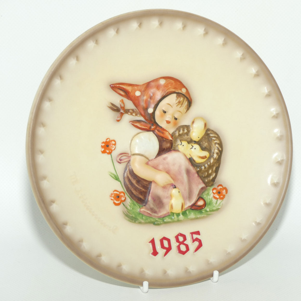 HUM0278 MI Hummel Annual Plate 1985 | Chick Girl
