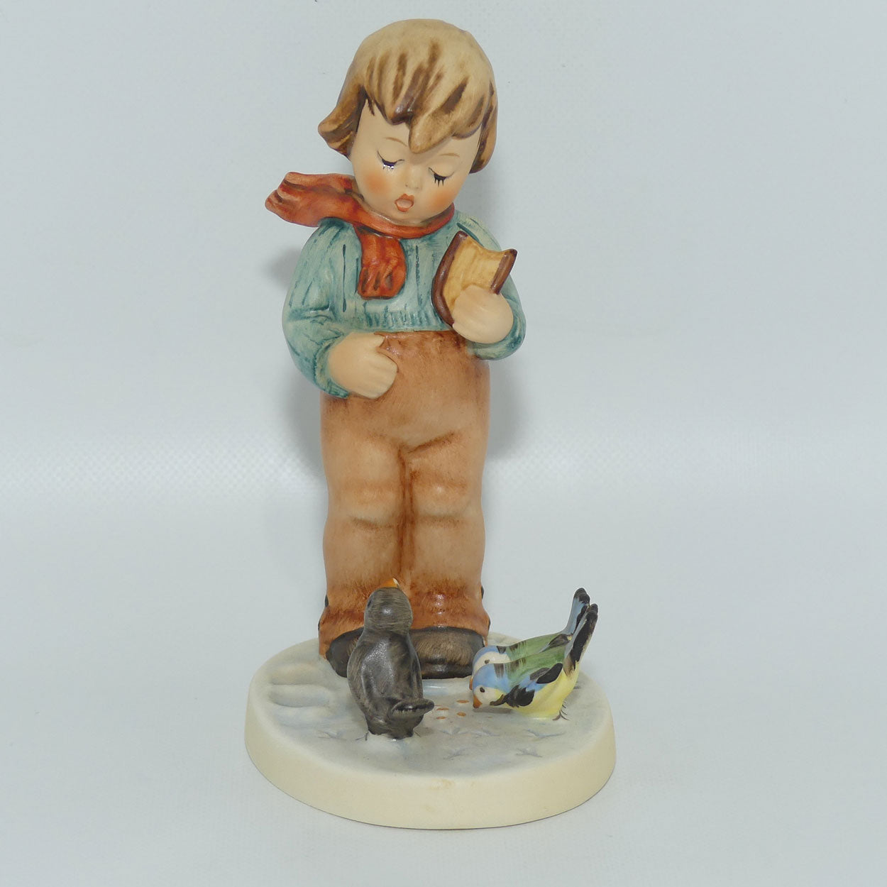 HUM0300 MI Hummel figure Bird Watcher | TMK6