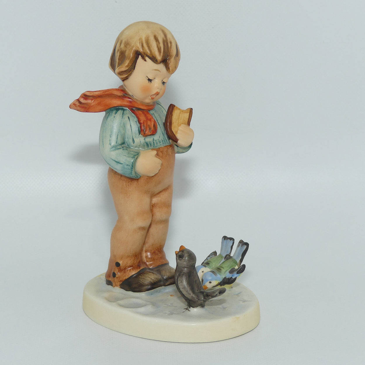 HUM0300 MI Hummel figure Bird Watcher | TMK6