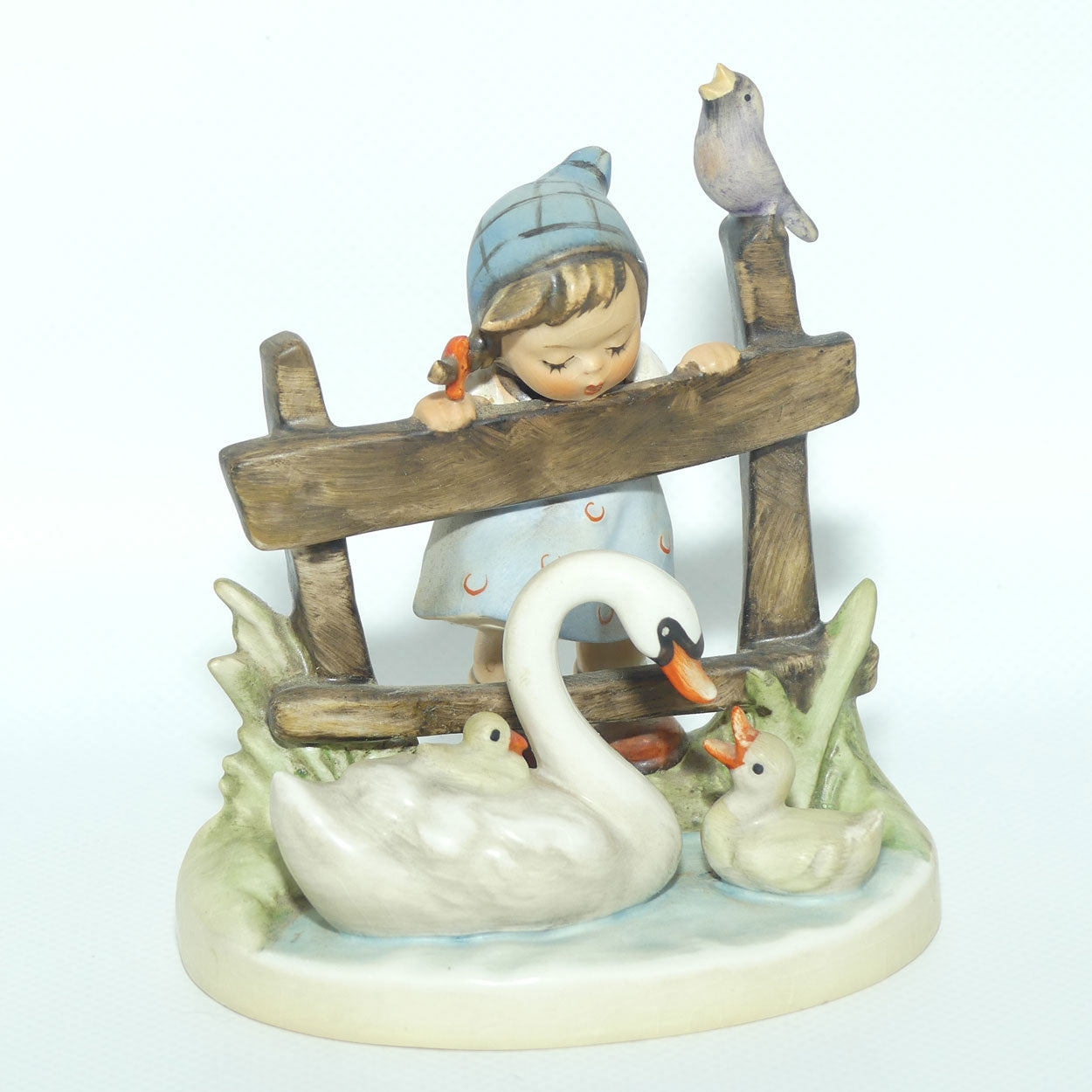 HUM344 MI Hummel figure Feathered Friends | TMK5