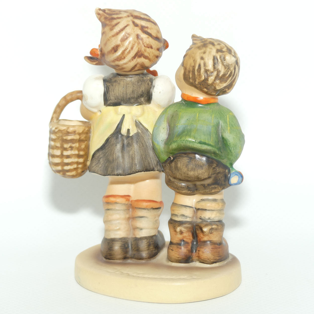 HUM0049/3/0 MI Hummel figure To Market | TMK5