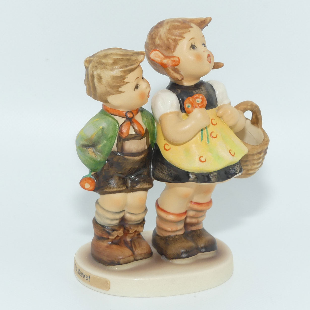 HUM0049/3/0 MI Hummel figure To Market | TMK6