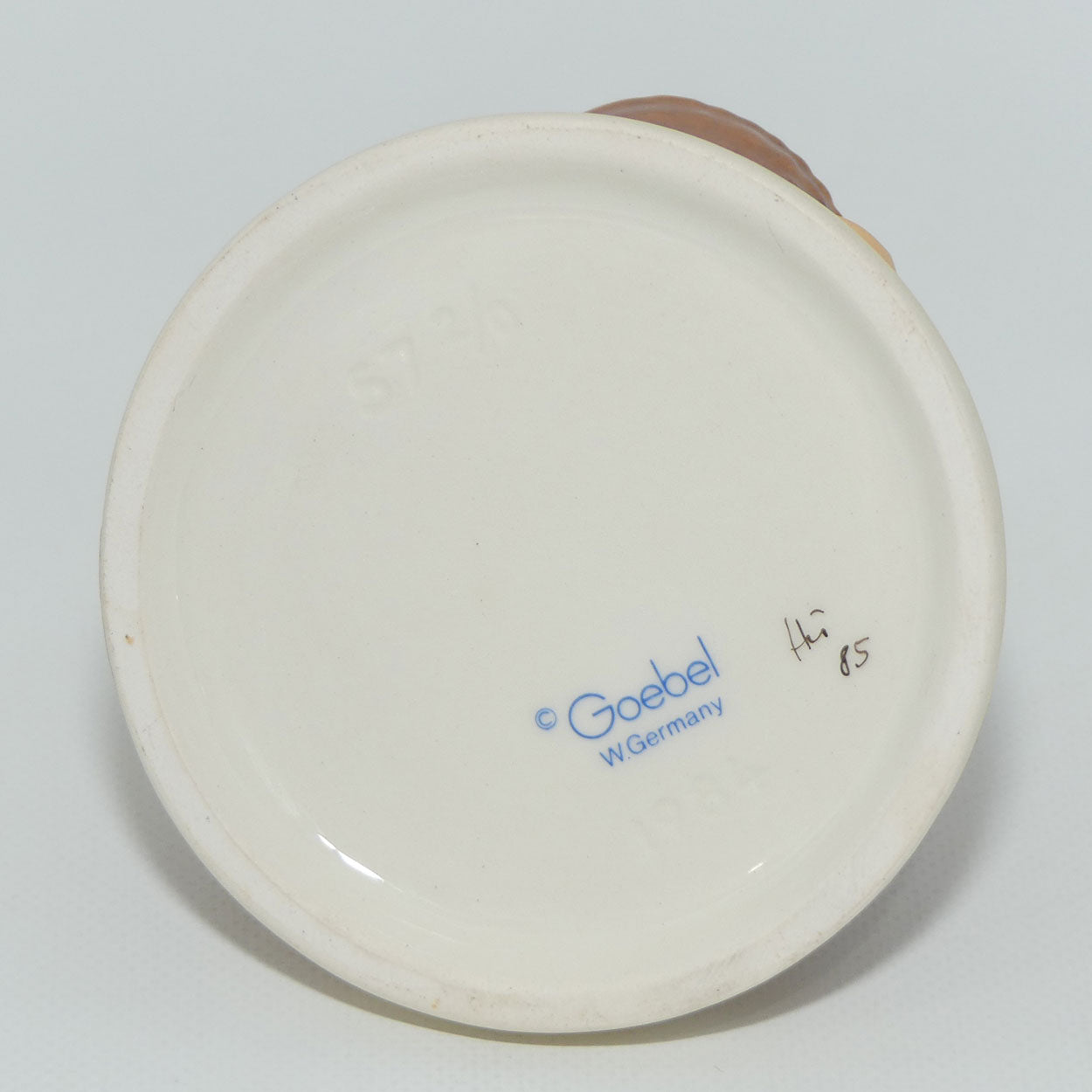 HUM0057/2/0 MI Hummel figure Chick Girl | TMK6