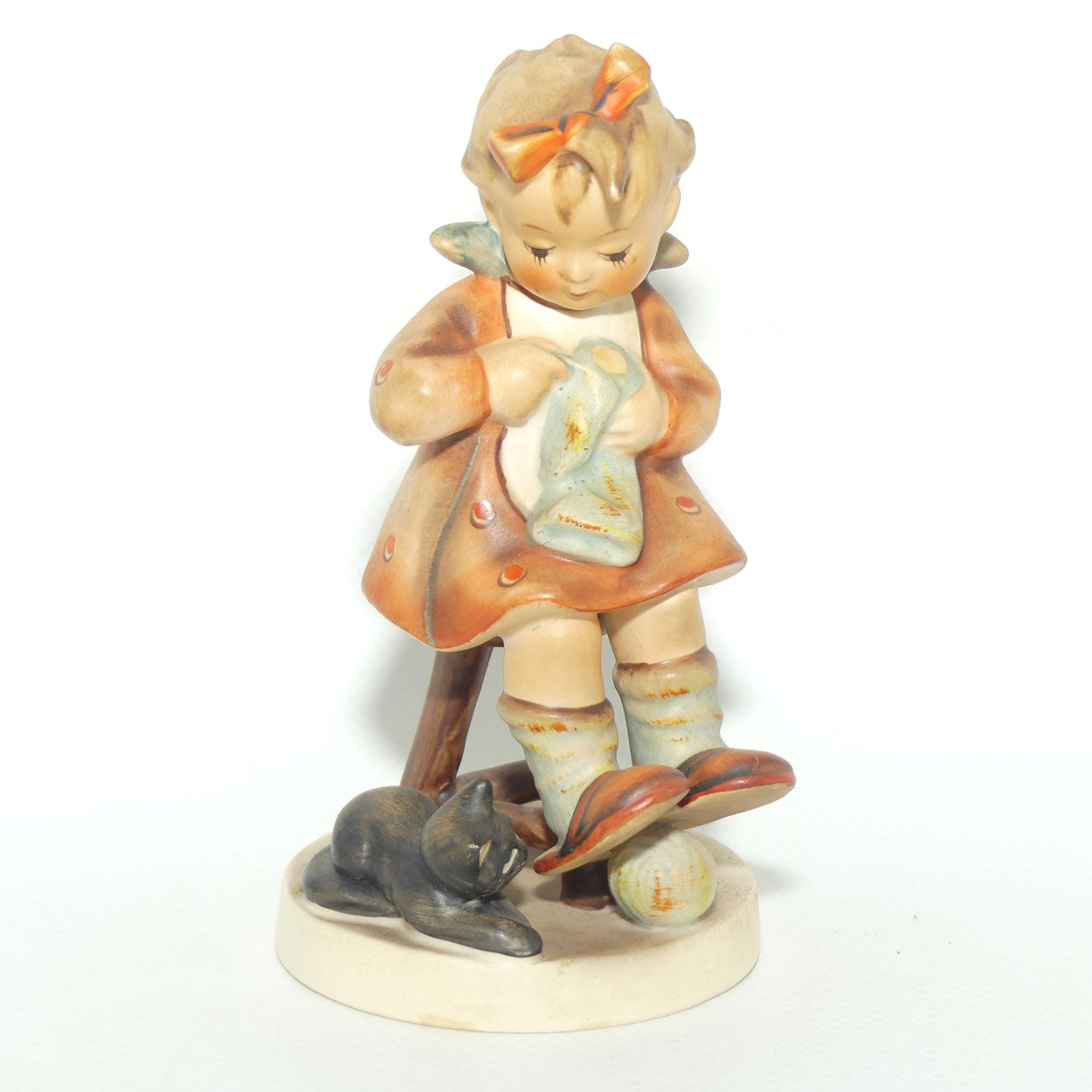HUM0133 MI Hummel Mother's Helper | TMK3
