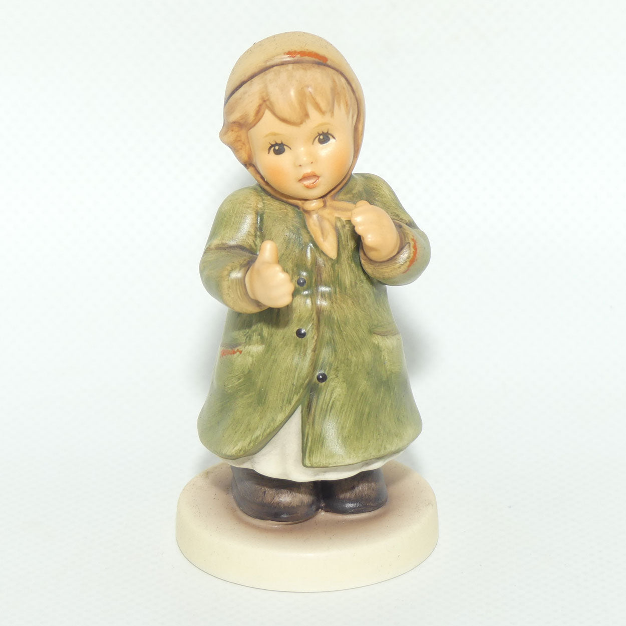 HUM2183 MI Hummel figure Keeping Time