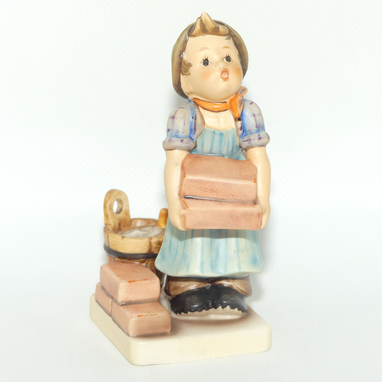HUM0305 MI Hummel figure The Builder