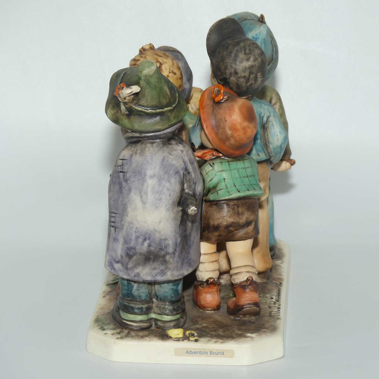 HUM0347 MI Hummel figure Adventure Bound | Seven Swabians