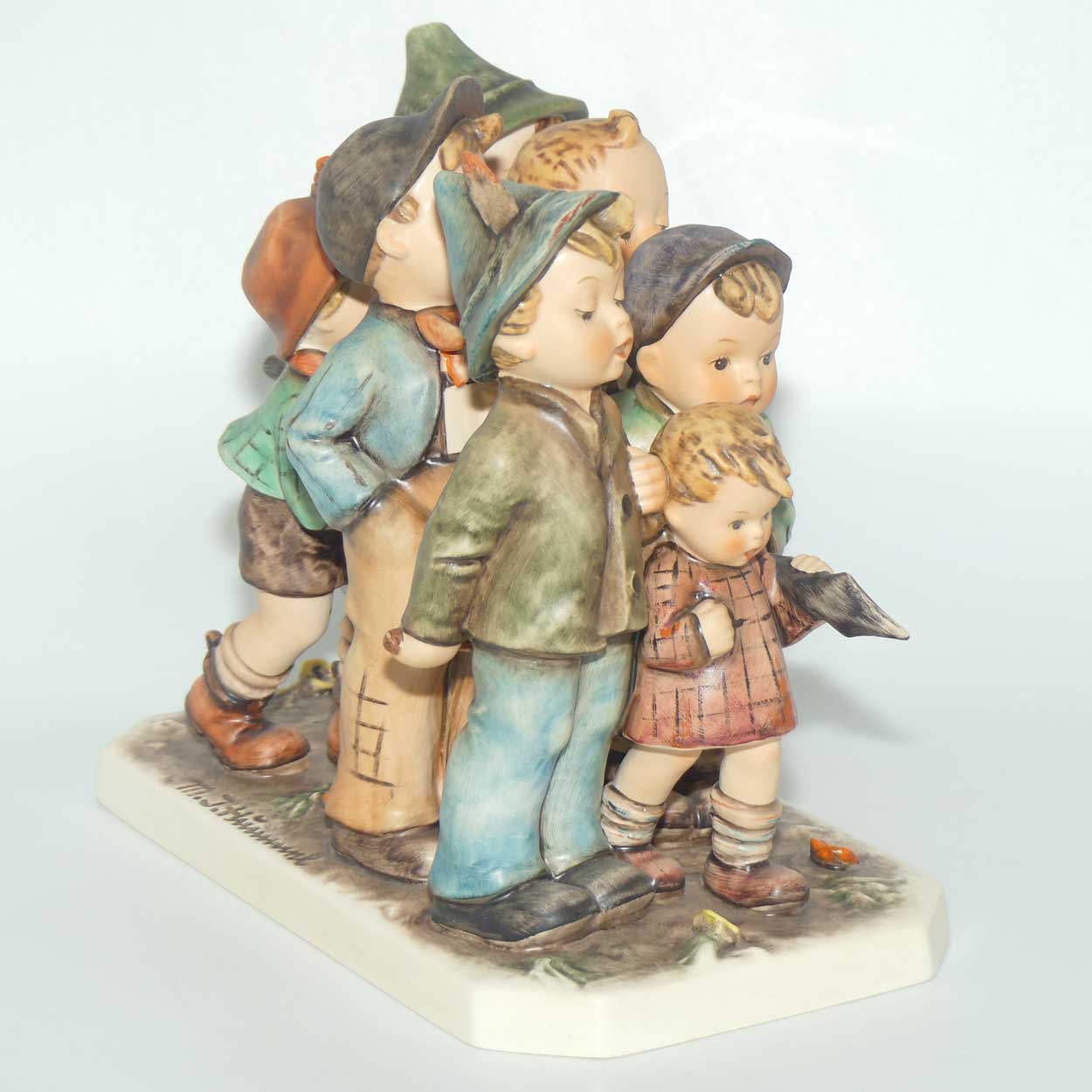 HUM0347 MI Hummel figure Adventure Bound | Seven Swabians