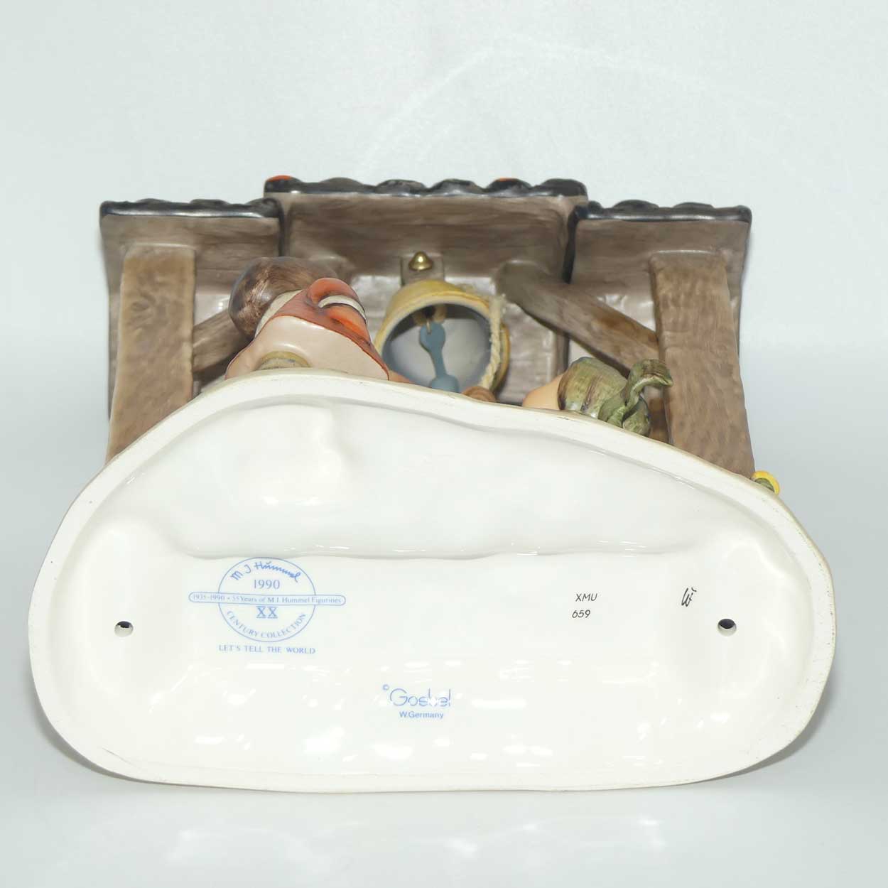 HUM0487 MI Hummel Let's Tell the World | MI Hummel Century Collection | boxed