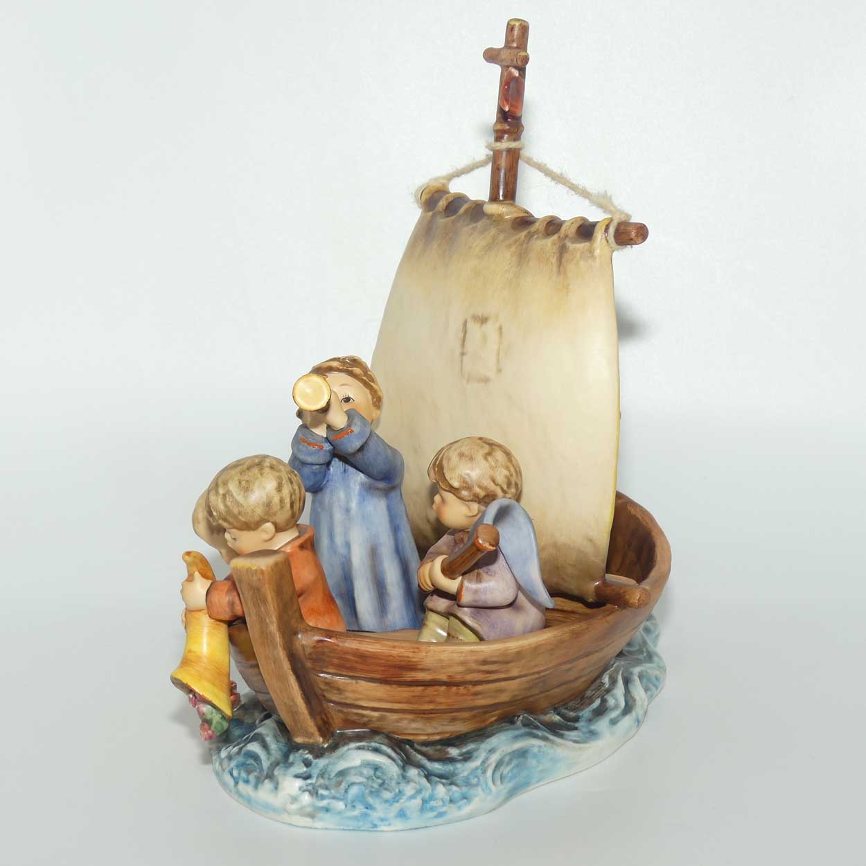 HUM0530 MI Hummel figure Land In Sight | Ltd Ed #10217 | boxed