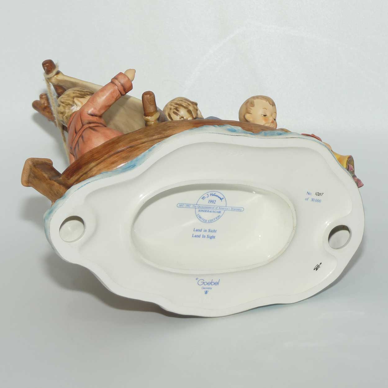 HUM0530 MI Hummel figure Land In Sight | Ltd Ed #10217 | boxed