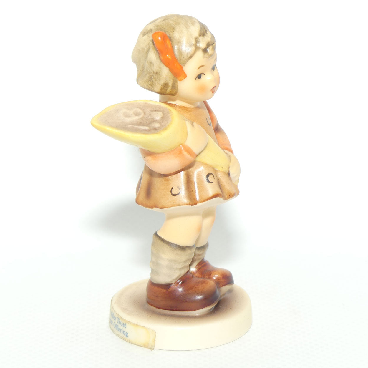 HUM0549/3/0 MI Hummel figure A Sweet Offering