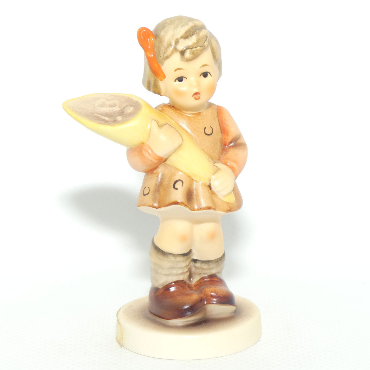 HUM0549/3/0 MI Hummel figure A Sweet Offering