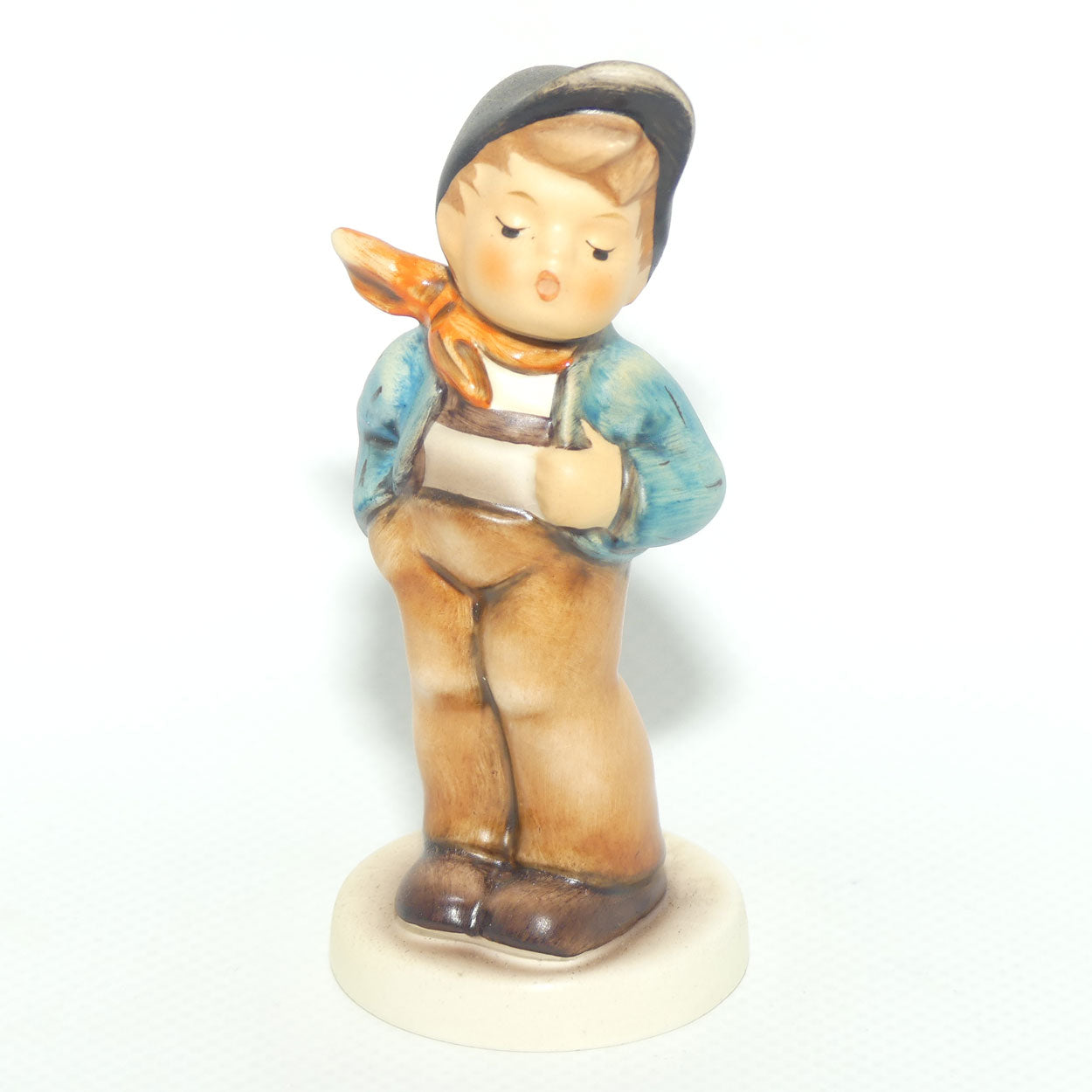 HUM0560 MI Hummel figure Lucky Fellow