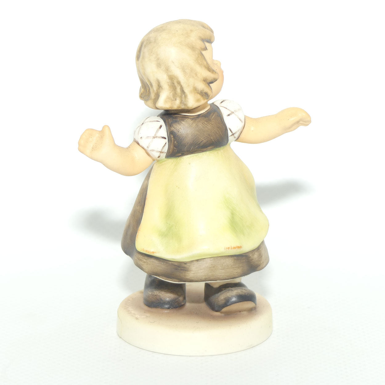 HUM0912B MI Hummel figure Spring Waltz